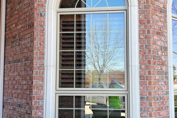 Pella archtop Lifestyle window