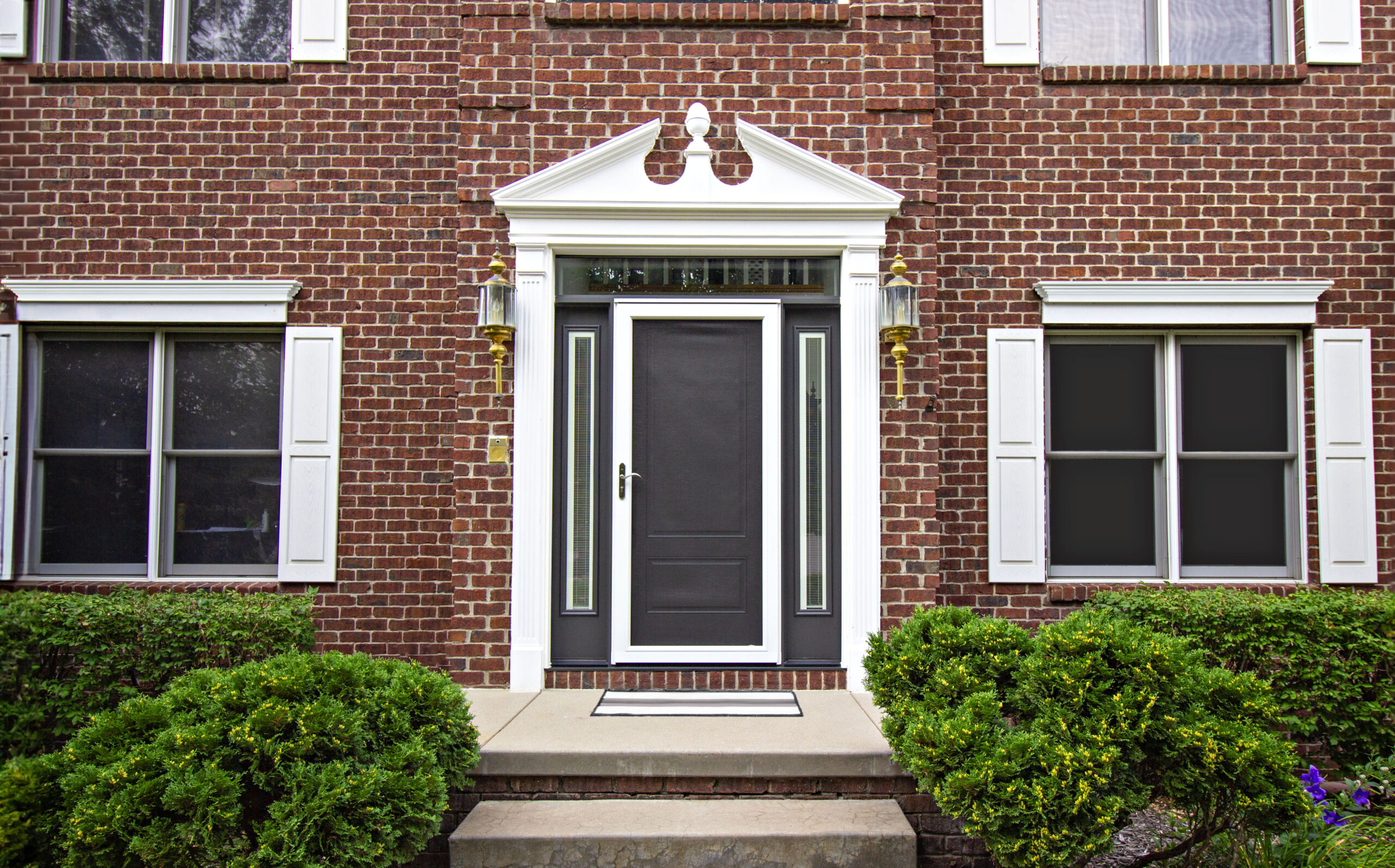 The Best Paint for Fiberglass Doors